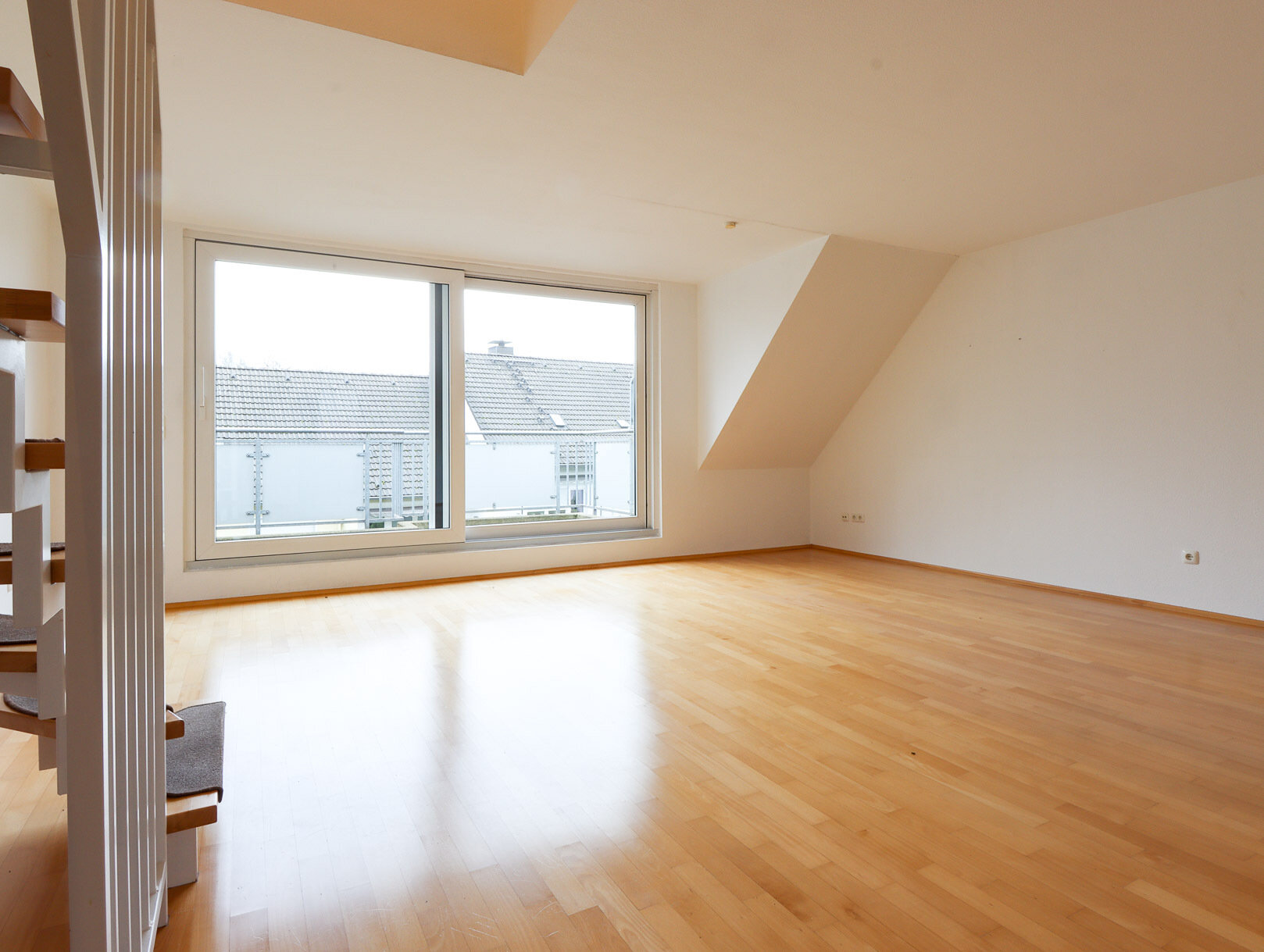 Wohnung zur Miete 760 € 2 Zimmer 83 m²<br/>Wohnfläche Borbeck-Mitte Essen 45355