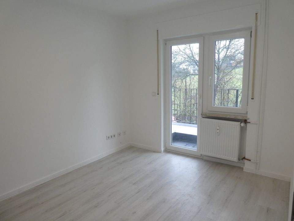 Immobilie in Hirschhorn - Moderne Terrassenwohnung mit familienfreundlichem Garten in Igelsbach! - Bild 2