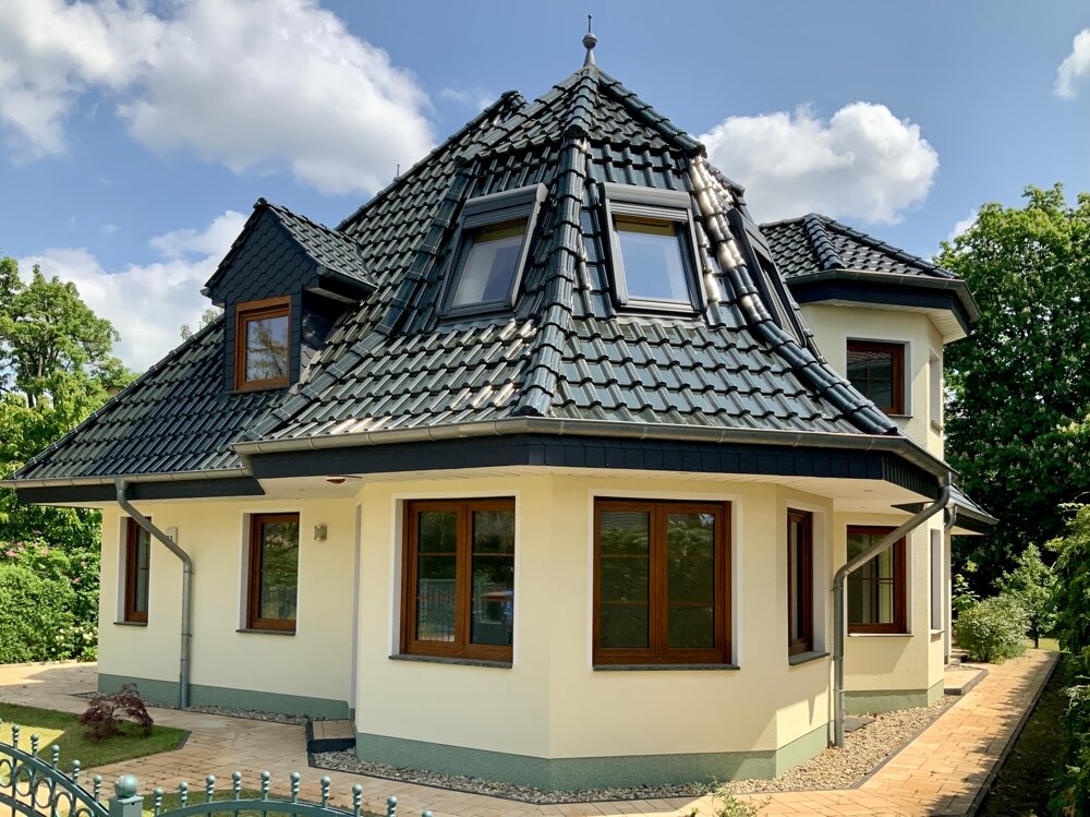 Villa zum Kauf 950.000 € 5 Zimmer 205 m²<br/>Wohnfläche 720 m²<br/>Grundstück Wartenberg Berlin 13059