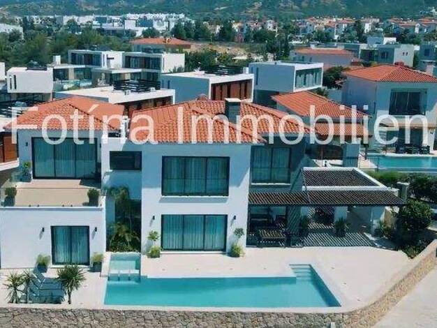 Villa zum Kauf - Erstbezug provisionsfrei 1.710.000 € 6,5 Zimmer 452 m² 950 m² Grundstück frei ab sofort Esentepe, Kyrenia