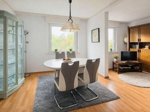Wohnung zum Kauf 283.000 € 4 Zimmer 92 m² Neu-Isenburg 63263