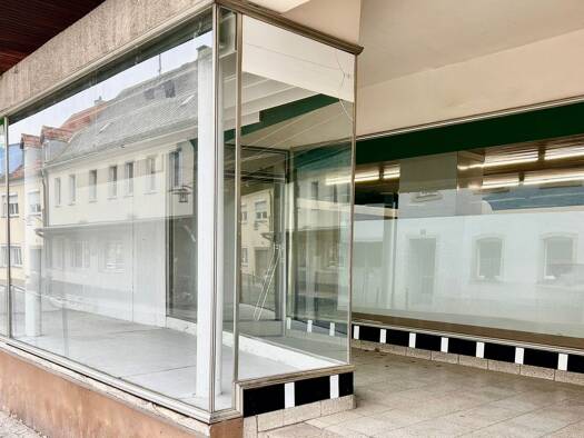 Ladenfläche zur Miete 350 € 90 m² Verkaufsfläche Windischeschenbach Windischeschenbach 92670