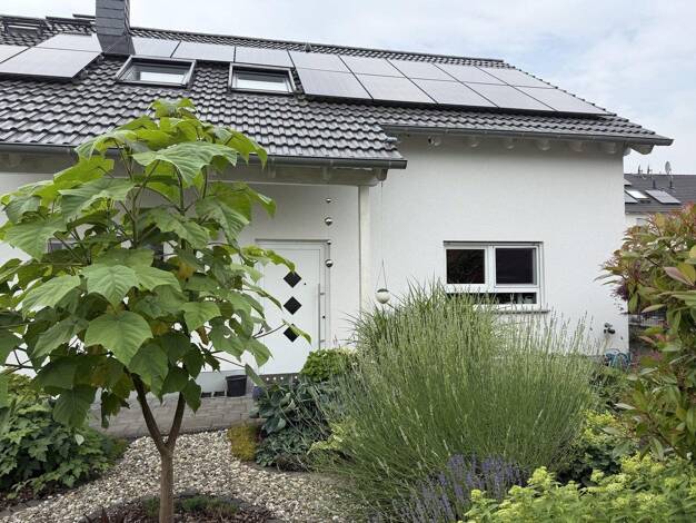 Einfamilienhaus zum Kauf provisionsfrei 925.000 € 6 Zimmer 184 m² 450 m² Grundstück Ober-Rosbach Rosbach 61191
