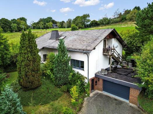 Haus zum Kauf 299.500 € 8 Zimmer 1.127 m² Grundstück Fretter Finnentrop 57413