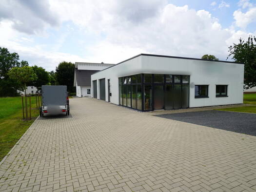 Haus zum Kauf 879.000 € 6 Zimmer 174,9 m² 2.074 m² Grundstück Herrentrup Blomberg / Herrentrup 32825