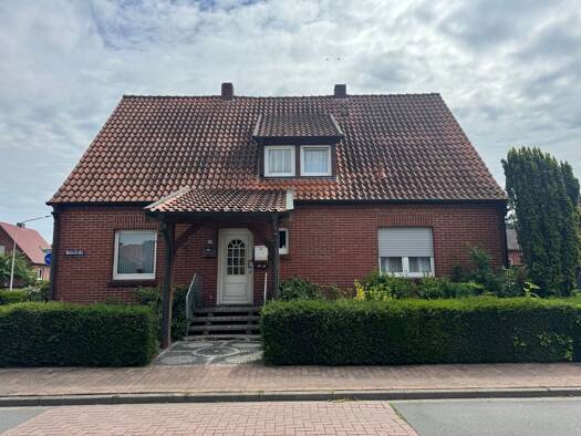 Wohnung zur Miete 660 € 3 Zimmer 95 m² EG frei ab 01.08.2026 Mainstraße 1 Bramsche 49565