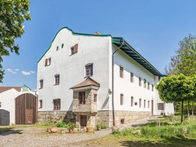 Villa zum Kauf 1.380.000 € 10 Zimmer 380 m² 2.093 m² Grundstück Kraiburg Kraiburg a.Inn 84559