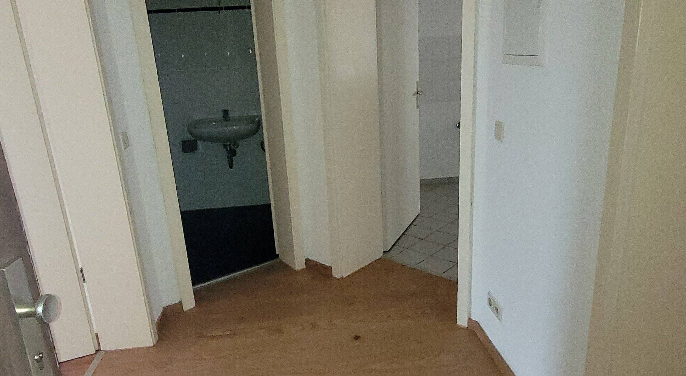 Property thumbnail 4