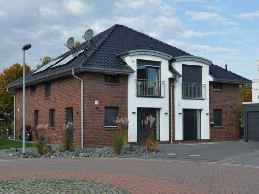 Doppelhaushälfte zum Kauf 332.600 € 4 Zimmer 118 m² 296,8 m² Grundstück Norderschweiburg Jade 26349