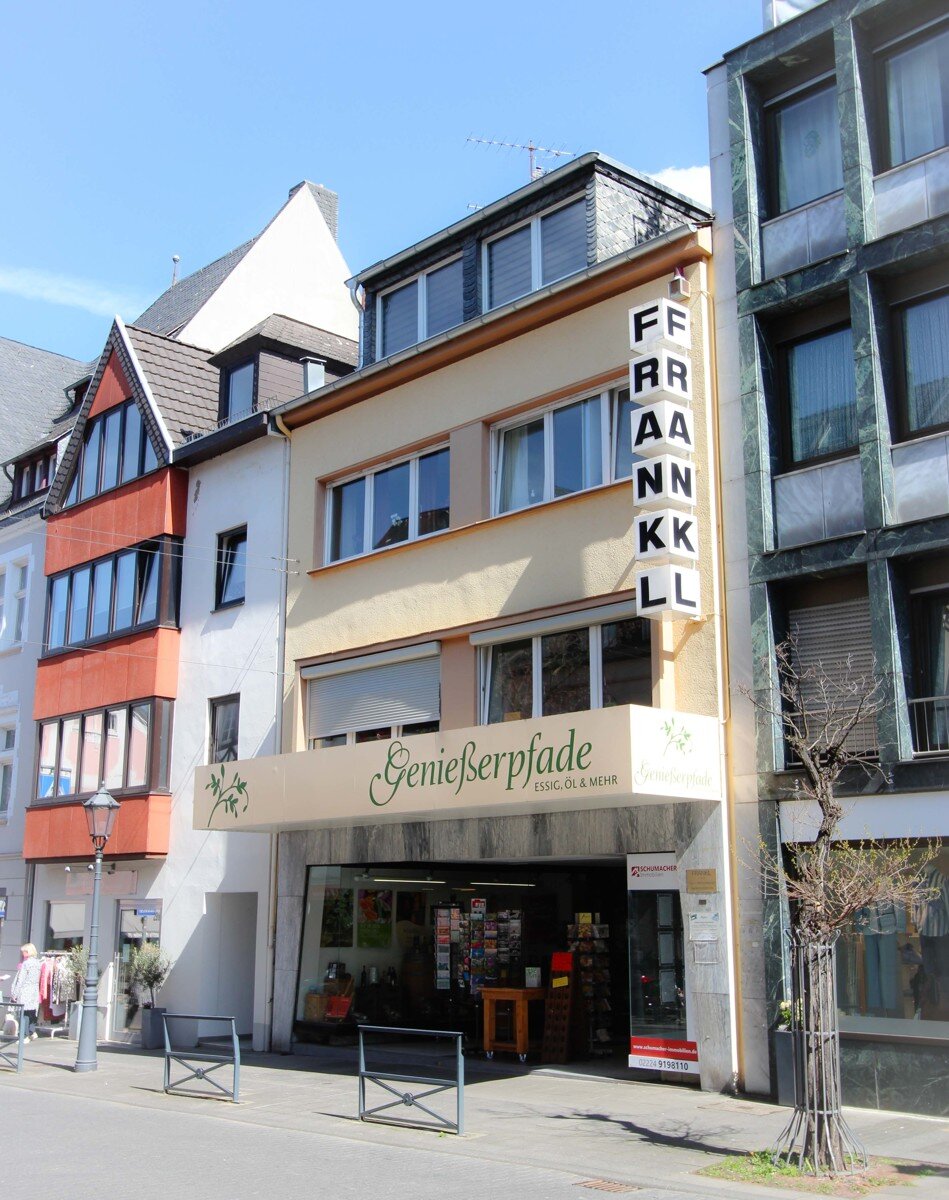 Haus zum Kauf 947.000 € 9 Zimmer 289 m²<br/>Wohnfläche 177 m²<br/>Grundstück Hauptstraße 29 B Bad Honnef Bad Honnef 53604