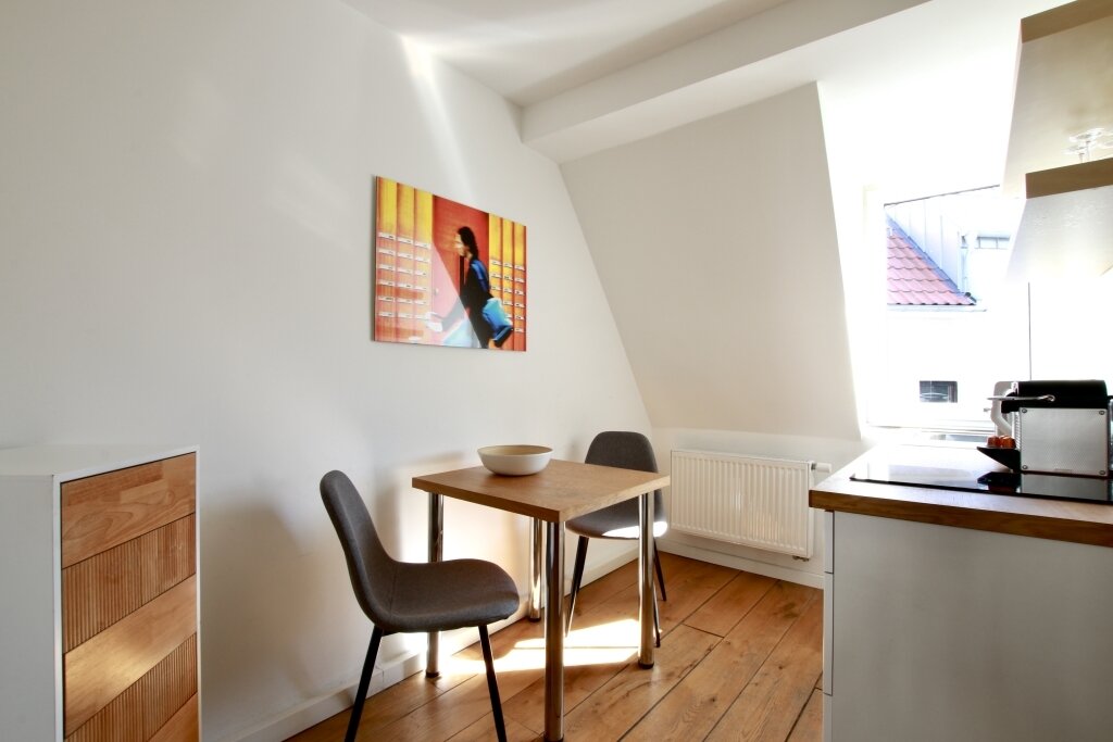 Wohnung zur Miete Wohnen auf Zeit 1.640 € 1 Zimmer 30 m²<br/>Wohnfläche ab sofort<br/>Verfügbarkeit Altstadt - Nord Köln 50668