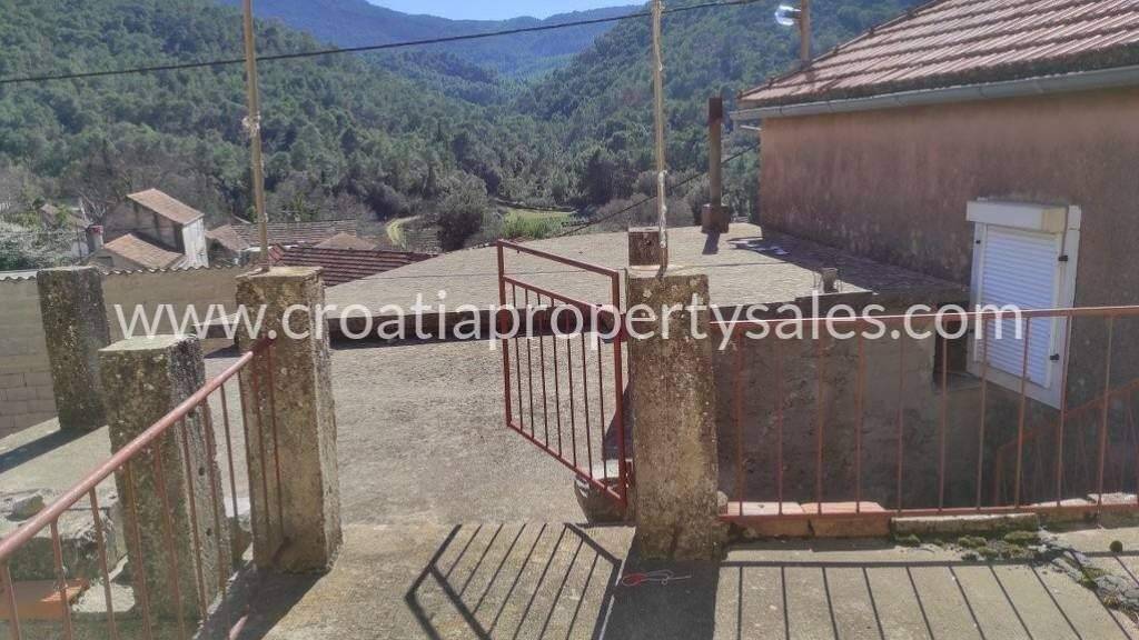 Haus zum Kauf 120.000 € 4 Zimmer 100 m² Hvar
