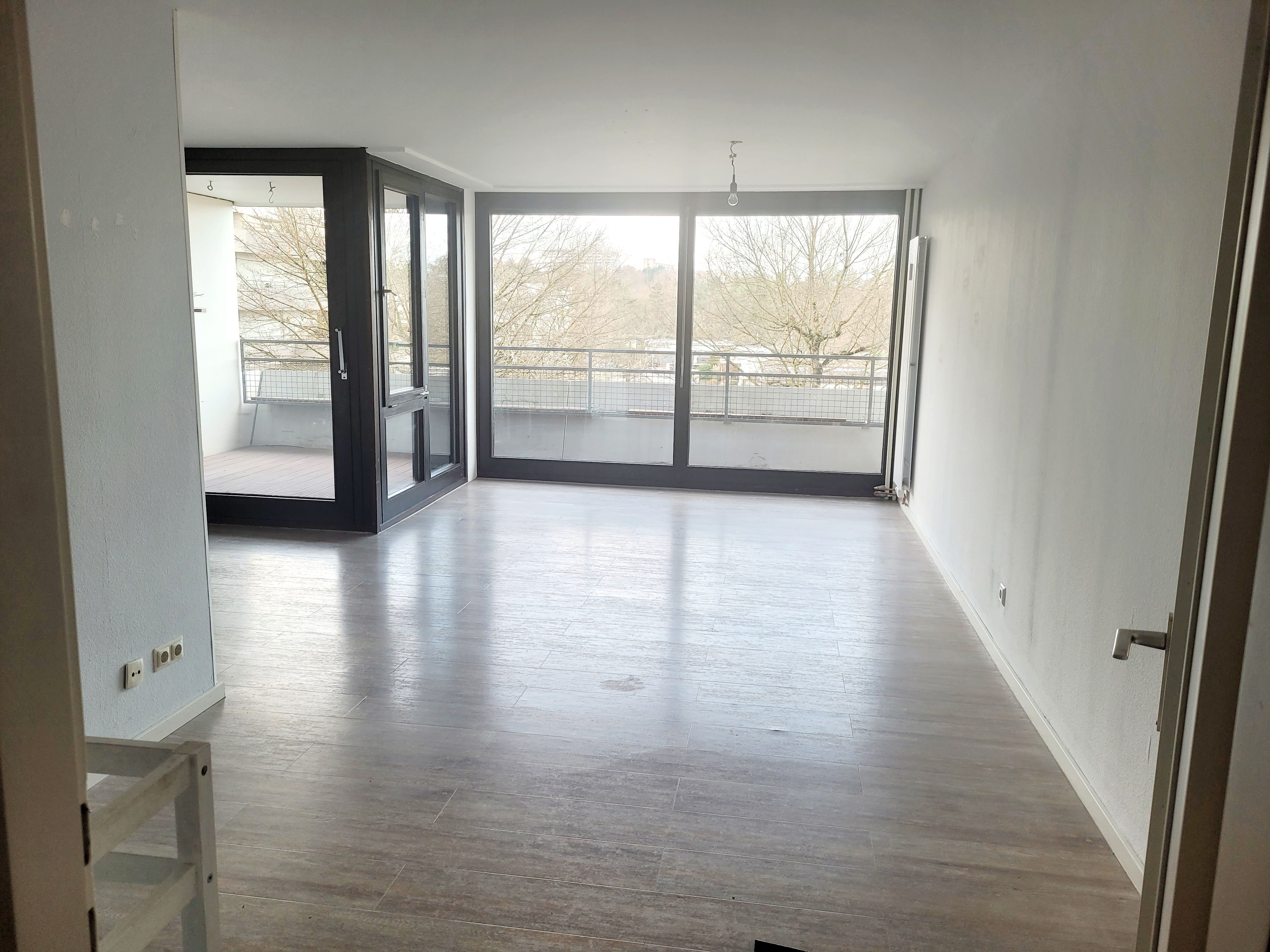 Wohnung zur Miete 1.300 € 3,5 Zimmer 90 m²<br/>Wohnfläche 2.<br/>Geschoss ab sofort<br/>Verfügbarkeit Bockelstr. Heumaden Stuttgart 70619