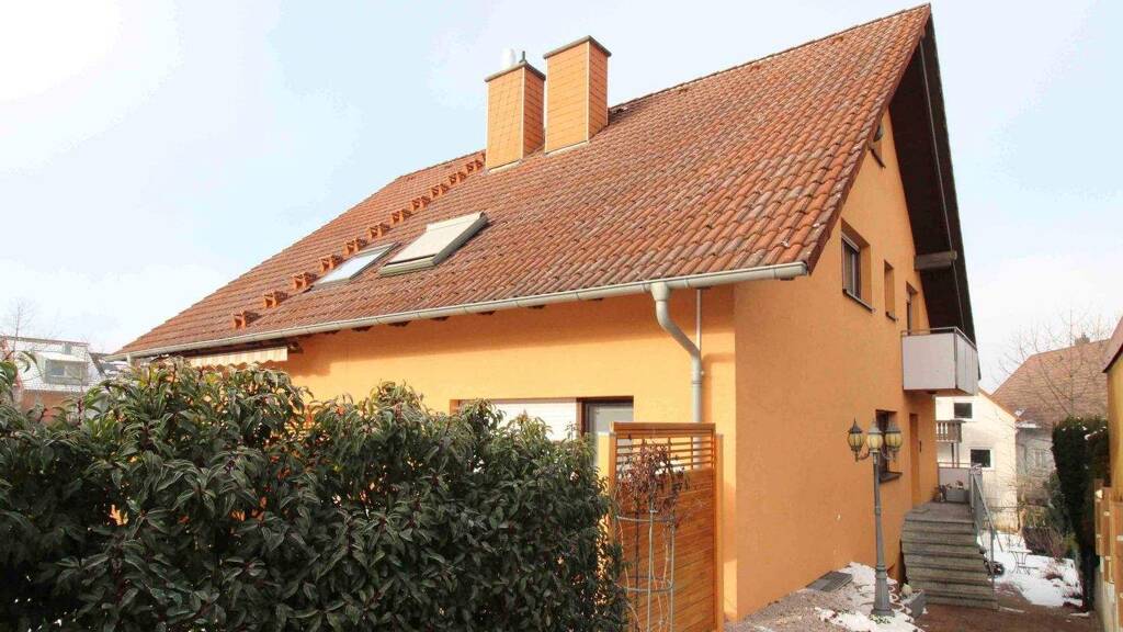 Doppelhaushälfte zum Kauf 550.000 € 5 Zimmer 155 m² 360 m² Grundstück Langensteinbach Karlsbad 76307