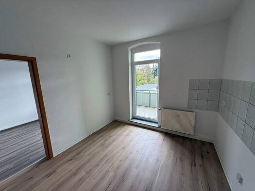 Studio zur Miete 385 € 3 Zimmer 64,2 m² Oststr. 4 Limbach-Oberfrohna 09212