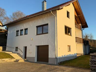 Einfamilienhaus zur Miete 1.000 € 5 Zimmer 160 m² 500 m² Grundstück frei ab 01.09.2025 Grafenwiesen Grafenwiesen 93479