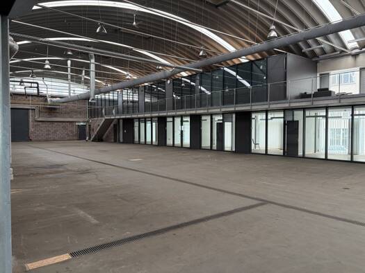 Produktionshalle zur Miete 2,92 € 1.586 m² Lagerfläche Mattighofen 5230