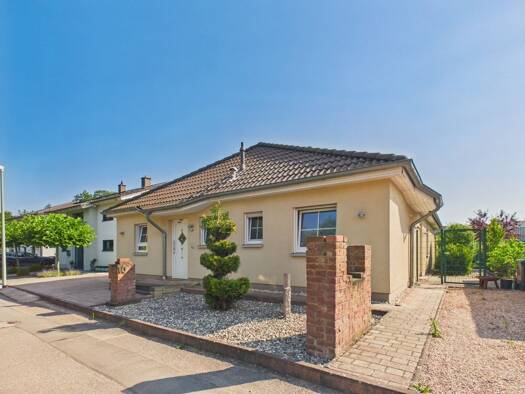 Bungalow zum Kauf 595.000 € 6 Zimmer 150 m² Saarwellingen Saarwellingen 66793