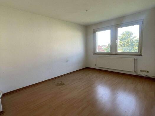 Wohnung zur Miete 350 € 1 Zimmer 30 m² 1. Geschoss Neukirchen Borna 04552