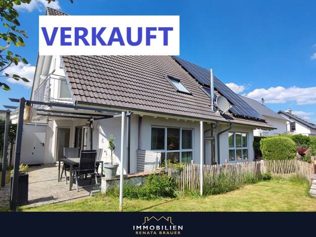 Doppelhaushälfte zum Kauf 539.000 € 6,5 Zimmer 150,5 m² 247 m² Grundstück frei ab sofort Singen (Hohentwiel) 78224
