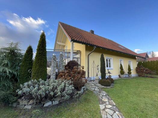 Einfamilienhaus zum Kauf 350.000 € 5 Zimmer 135 m² 892 m² Grundstück Großkonreuth Mähring 95695