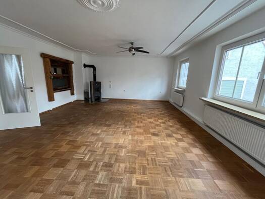 Wohnung zur Miete 690 € 3 Zimmer 98 m² Geschoss 1/2 frei ab sofort Oettingen Oettingen i.Bay. 86732