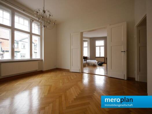 Wohnung zur Miete 1.270 € 6 Zimmer 165 m² Geschoss 1/4 frei ab 01.12.2026 Lange Brücke 35 Altstadt Erfurt 99084
