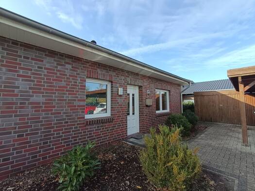Reihenendhaus zur Miete 695 € 3 Zimmer 70 m² 200 m² Grundstück Zetel Zetel 26340
