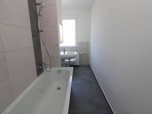 Wohnung zur Miete 409 € 3 Zimmer 58,3 m² 3. Geschoss Maxim-Gorki-Straße 51 Freiberg Freiberg 09599