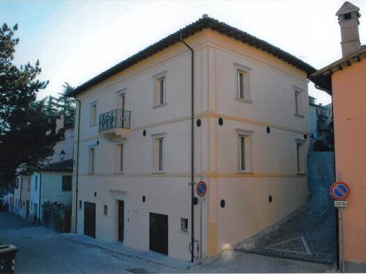 Haus zum Kauf 300.000 € 330 m² Montefranco 05030