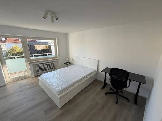 WG-Zimmer zur Miete 560 € 17 m² Geschoss 3/6 frei ab 01.10.2026 Werastraße 39 Friedrichshafen Friedrichshafen 88045