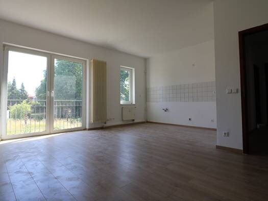 Wohnung zur Miete - Erstbezug 975 € 108 m² 1. Geschoss frei ab sofort Zwenkauer Straße 29 Markranstädt 04420