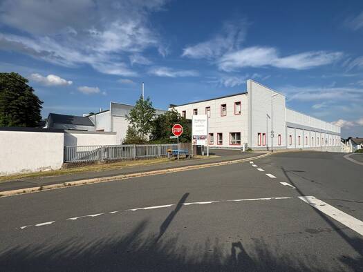 Produktionshalle zum Kauf 1.299.000 € 10.300 m² Lagerfläche Helmbrechts Helmbrechts 95233