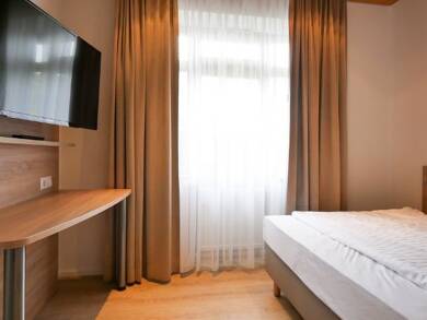 WG-Zimmer zur Miete Wohnen auf Zeit 1.350 € 16 m² EG Bühlenstraße Holzgerlingen 71088