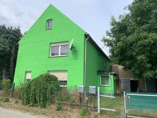Einfamilienhaus zum Kauf provisionsfrei 75.000 € 4 Zimmer 113 m² 2.349 m² Grundstück Waldstraße 2 Leuben Oschatz 04758