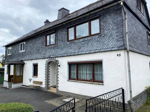Einfamilienhaus zum Kauf 69.000 € 10 Zimmer 220 m² 630 m² Grundstück frei ab sofort Heinersdorf Heinersdorf Wurzbach 07343