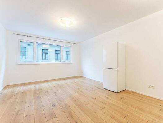 Studio zur Miete 560 € 1 Zimmer 32,7 m² EG Sperrgasse Wien 1150