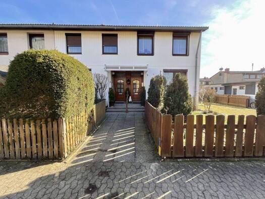 Reihenmittelhaus zum Kauf 255.000 € 4 Zimmer 90 m² 124 m² Grundstück Lincolnsiedlung Braunschweig 38112