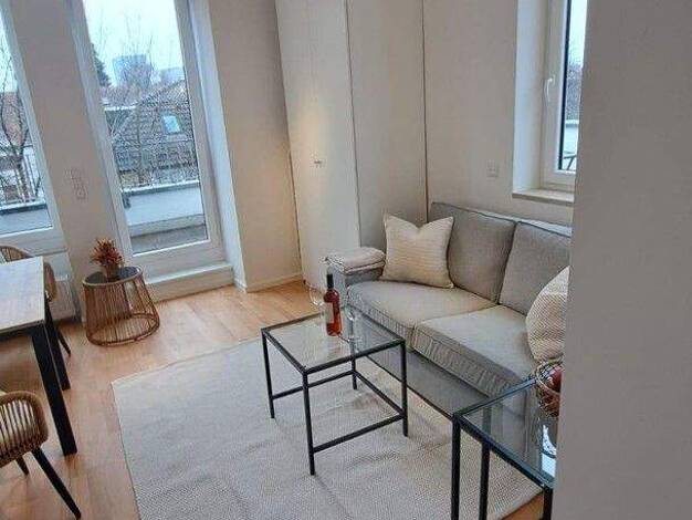 Penthouse zur Miete 980 € 1,5 Zimmer 31,4 m² 2. Geschoss frei ab 15.12.2025 Revalerstr. 0 Bogenhausen München 81677