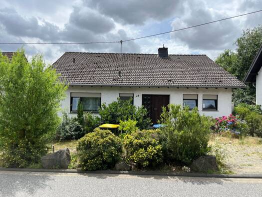 Einfamilienhaus zur Miete 1.550 € 5 Zimmer 200 m² 650 m² Grundstück frei ab 01.07.2026 Hausen Mayen 56727