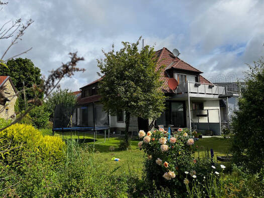 Mehrfamilienhaus zum Kauf 330.000 € 8 Zimmer 250 m² 882 m² Grundstück Berge Anröchte 59609