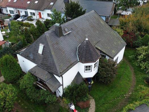 Einfamilienhaus zum Kauf 369.000 € 9 Zimmer 200 m² 980 m² Grundstück frei ab sofort Marktredwitz 95615