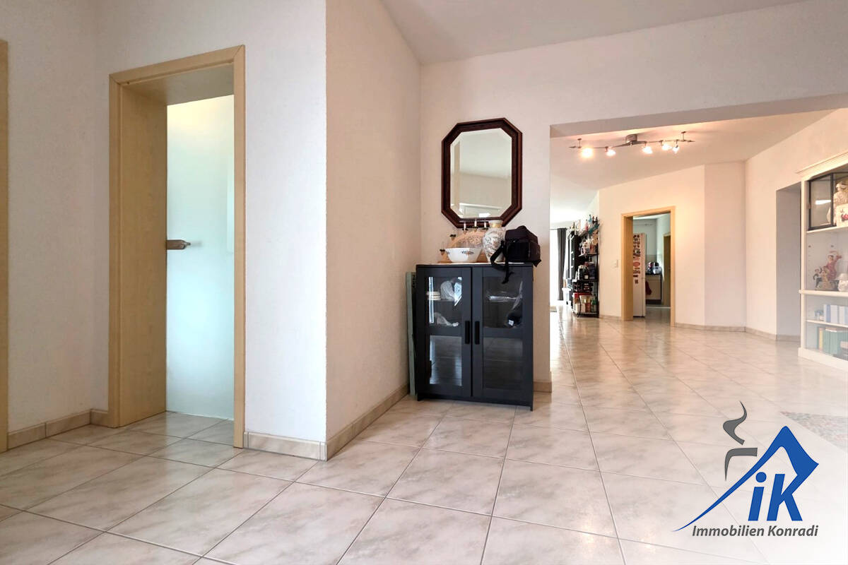 Immobilie in Steinwenden - IK | Obermohr: Großzügiger Bungalow für die ganze Familie! - Bild 3