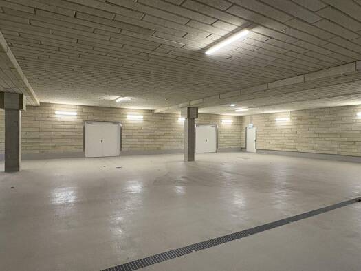 Lagerhalle zur Miete 12 € 2.000 m² Lagerfläche Wien 1210