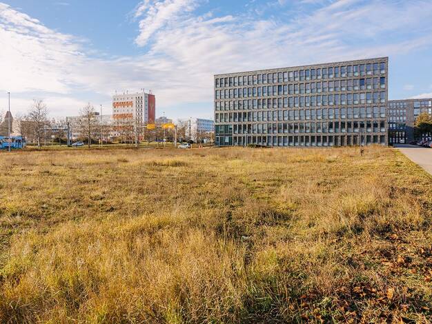 Grundstück zum Kauf provisionsfrei 850.000 € 4.382 m² Grundstück frei ab sofort Knappschaftsplatz Spremberger Vorstadt Cottbus 03046