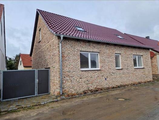 Haus zur Miete 1.800 € 5 Zimmer 140 m² 500 m² Grundstück frei ab 01.08.2026 Dannenreich Heidesee 15754