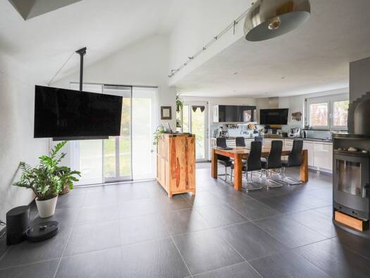 Mehrfamilienhaus zum Kauf 698.000 € 8 Zimmer 232,6 m² 483 m² Grundstück Hausen 79688