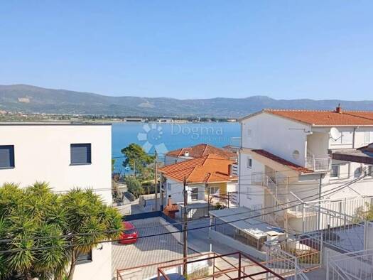 Haus zum Kauf 450.000 € 6 Zimmer 73 m² Mastrinka, Trogir - Okolica Trogir