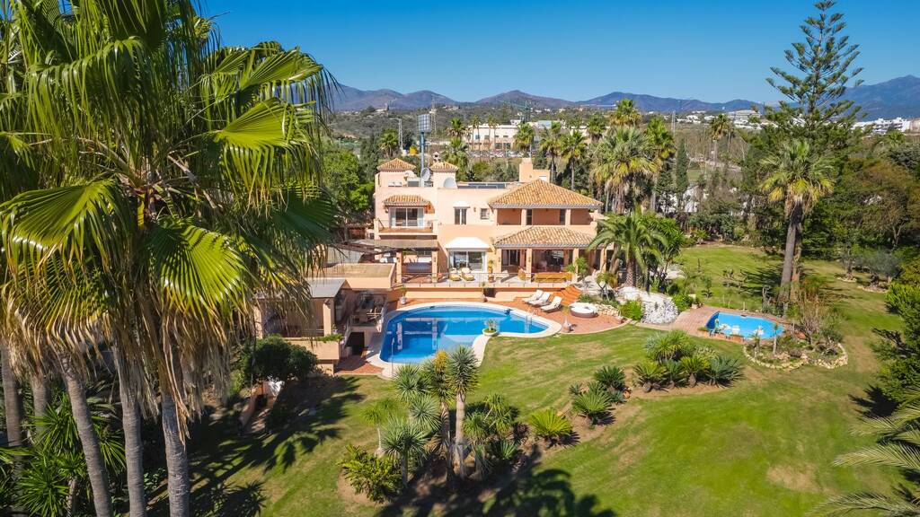 Villa zum Kauf 8.400.000 € 9 Zimmer 1.013 m² 5.039 m² Grundstück Estepona 29680