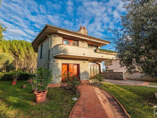 Haus zum Kauf 930.000 € 3 Zimmer 420 m² frei ab sofort Vinci